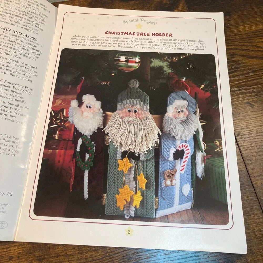 Santa Line-Up Plastic Canvas Pattern Booklet MizFitz 2002 Christmas Leisure Arts